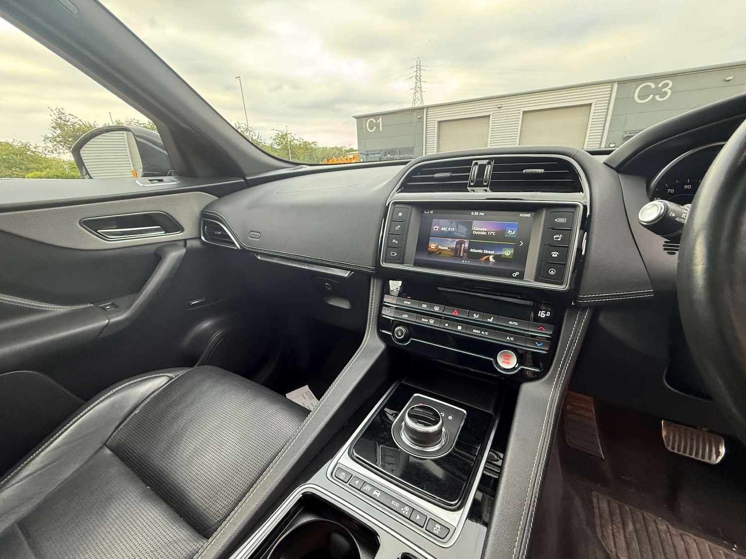 Used Jaguar F-Pace 2017 for sale - 77745406: Photo 15