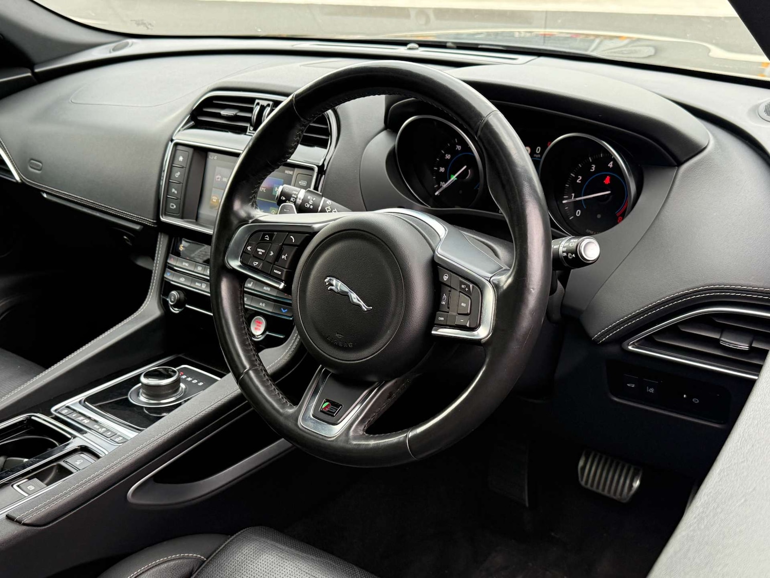 Used Jaguar F-Pace 2017 for sale - 77745406: Photo 18