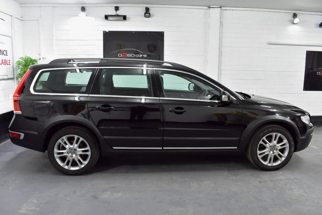 Used Volvo XC70 2016 for sale - 78017224: Photo 6