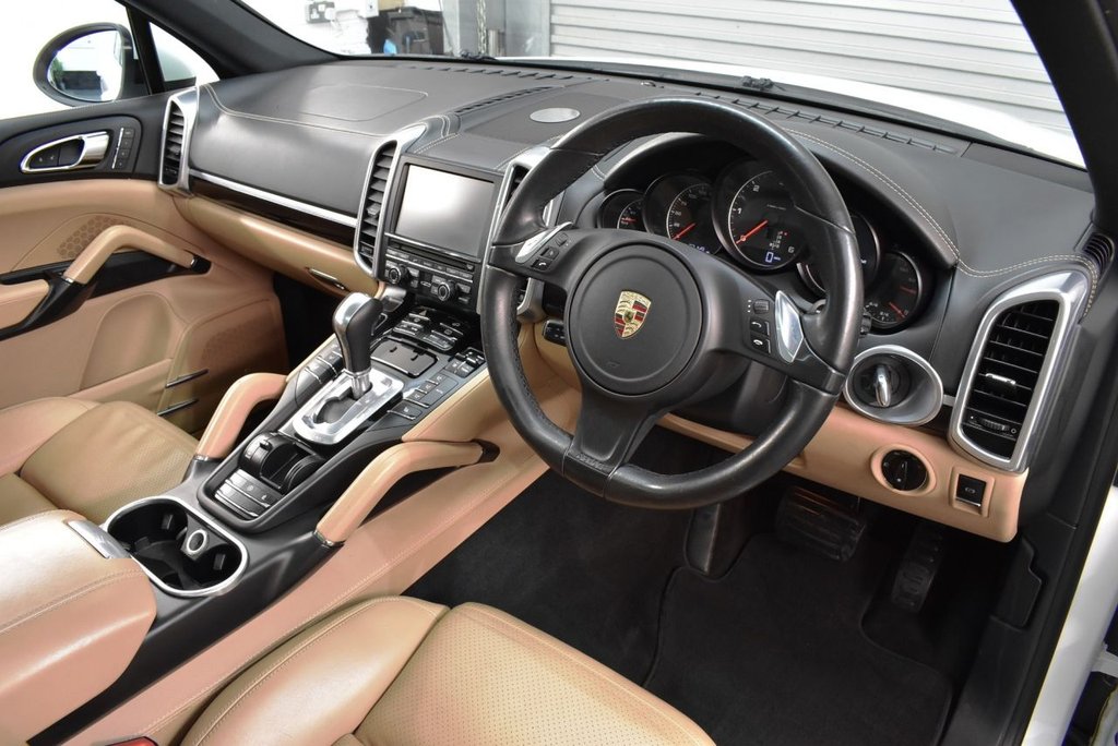 Used Porsche Cayenne 2013 for sale - 76709951: Photo 12