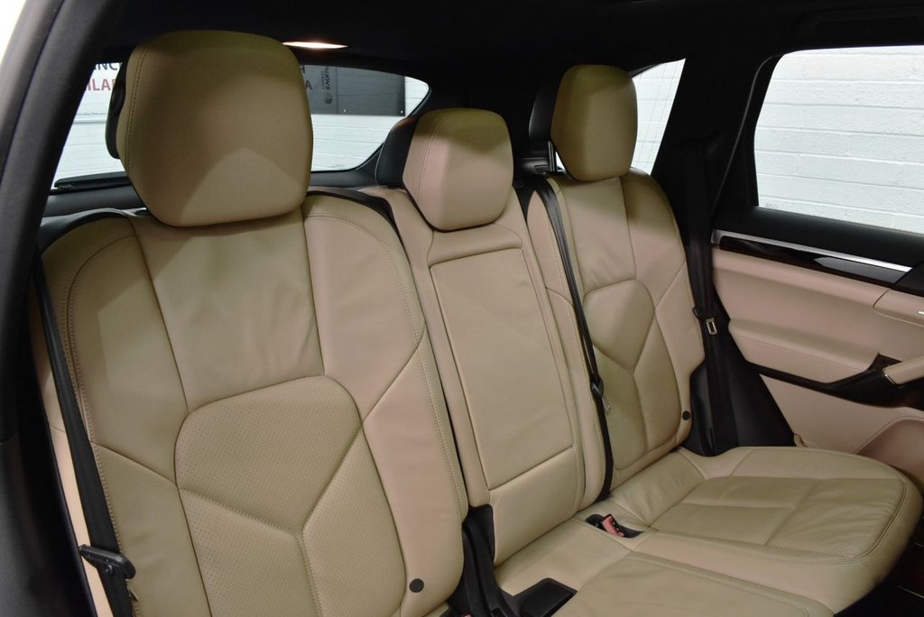 Used Porsche Cayenne 2013 for sale - 76709951: Photo 18