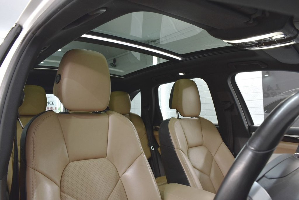 Used Porsche Cayenne 2013 for sale - 76709951: Photo 2