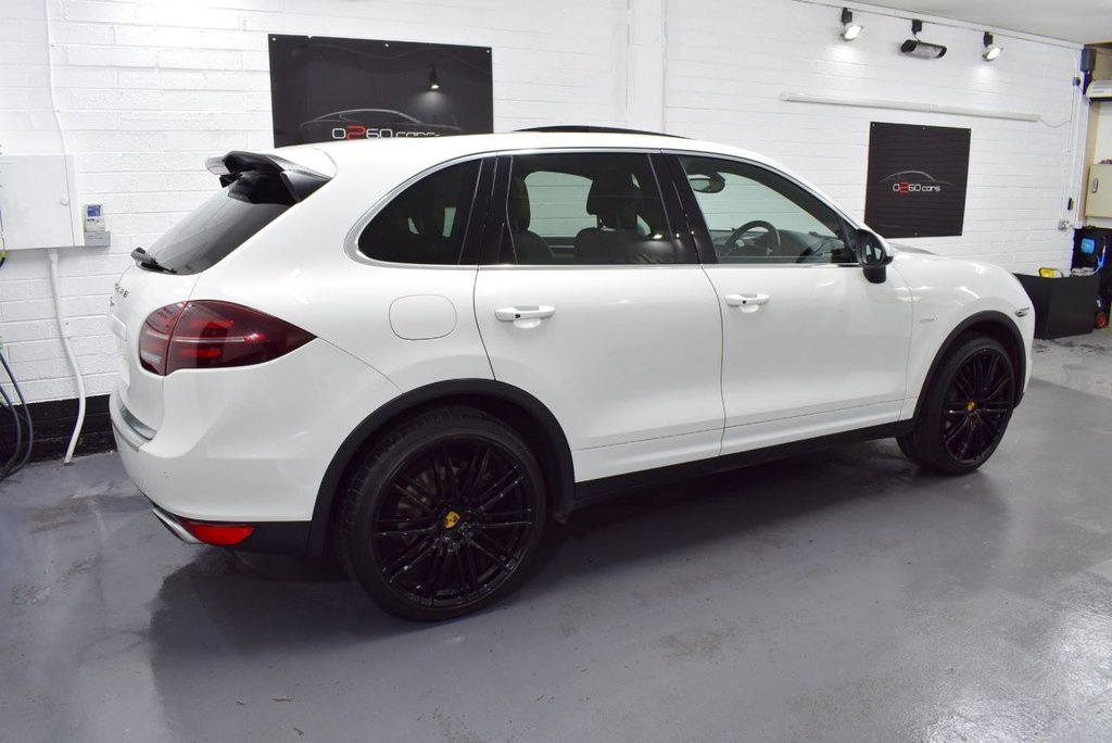 Used Porsche Cayenne 2013 for sale - 76709951: Photo 9