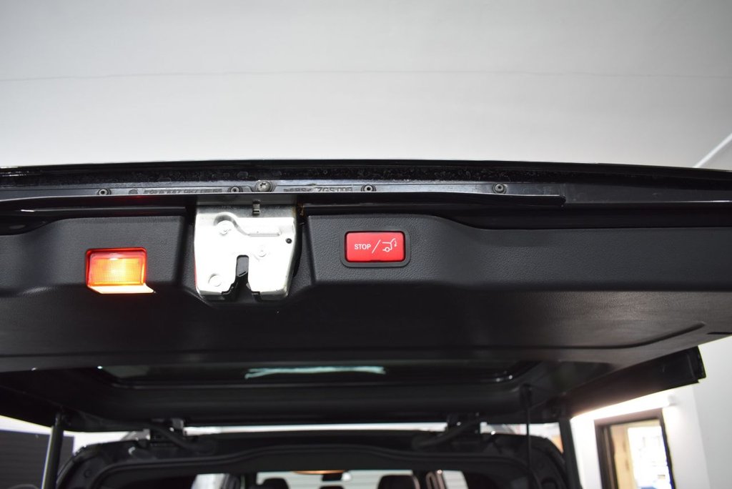 Used Mercedes-Benz V-Class 2024 for sale - 77990716: Photo 38