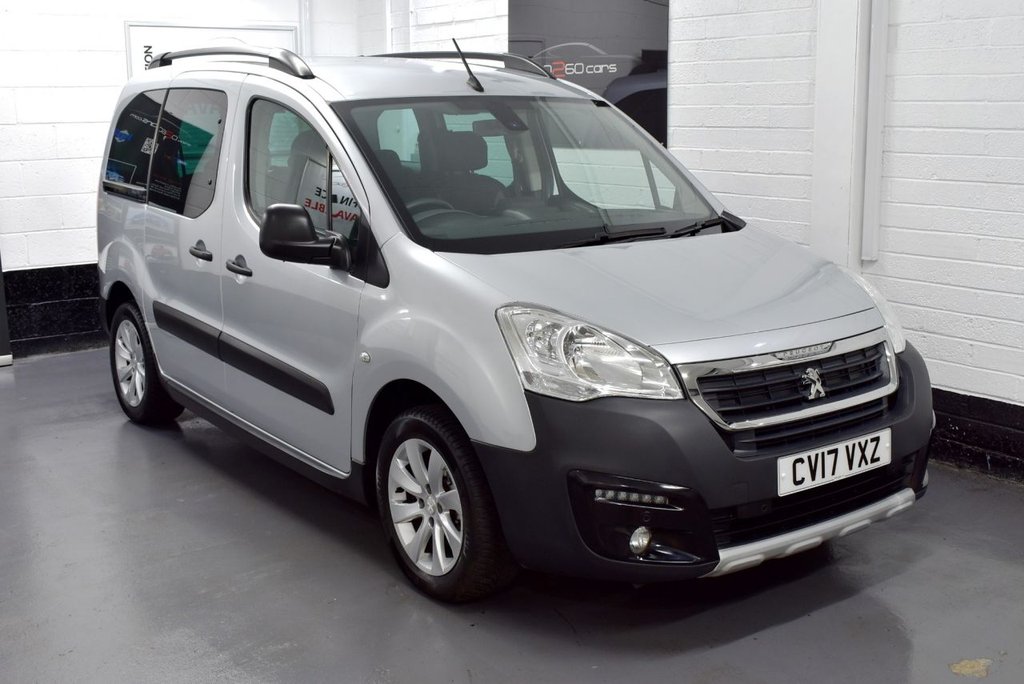 Used Peugeot Partner Tepee 2017 for sale - 76709949: Photo 1