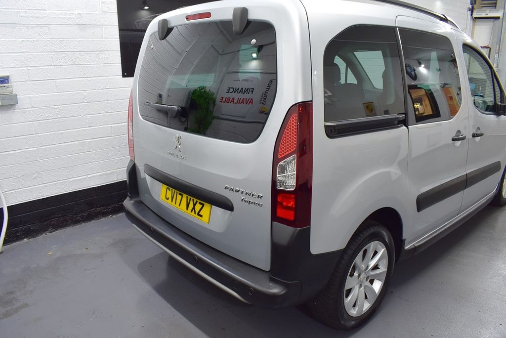 Used Peugeot Partner Tepee 2017 for sale - 76709949: Photo 11