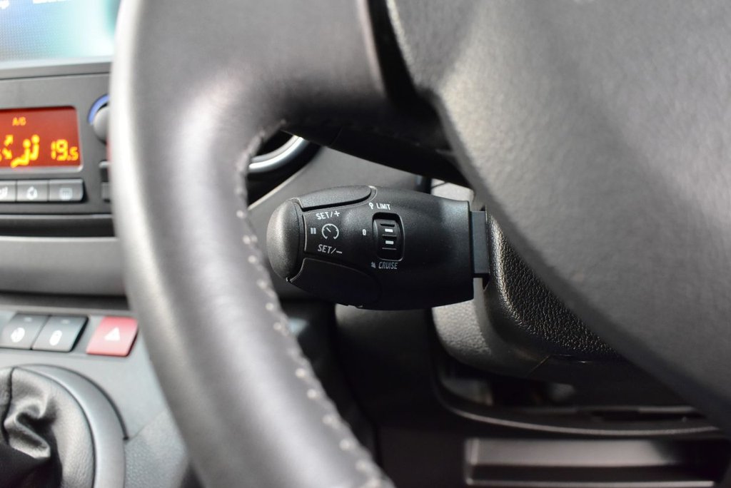 Used Peugeot Partner Tepee 2017 for sale - 76709949: Photo 23