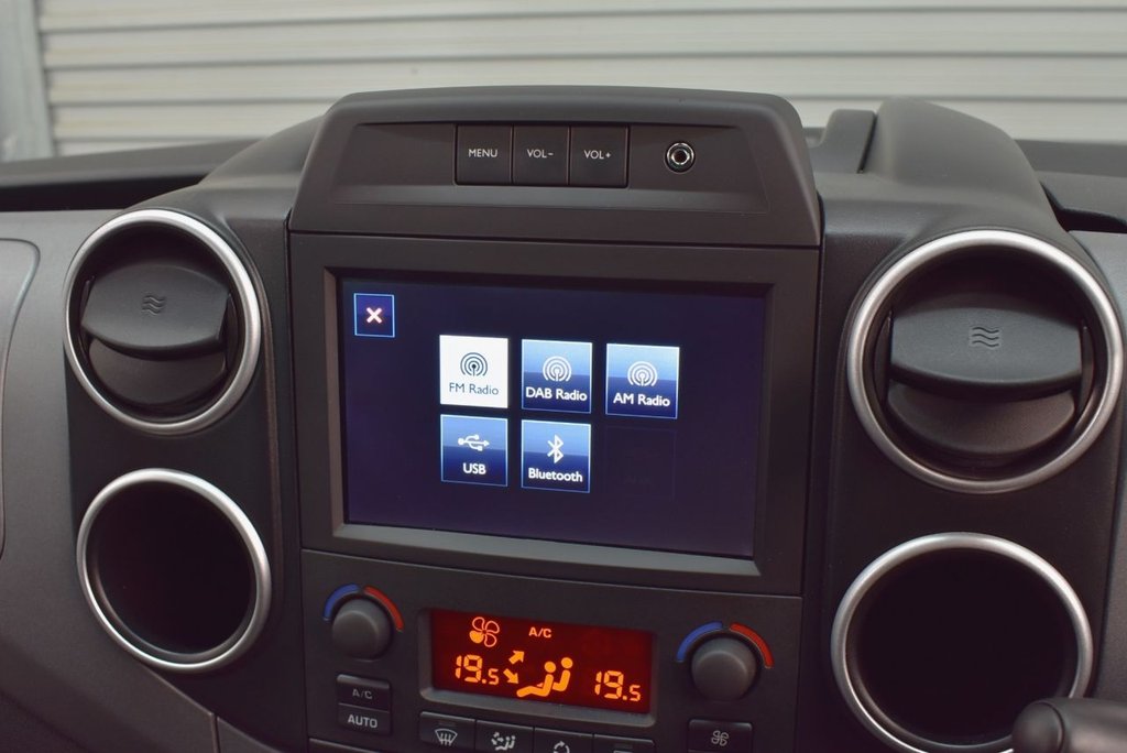 Used Peugeot Partner Tepee 2017 for sale - 76709949: Photo 31