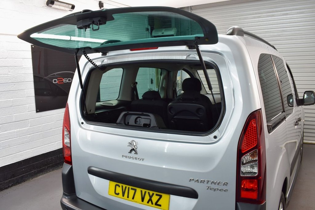 Used Peugeot Partner Tepee 2017 for sale - 76709949: Photo 40
