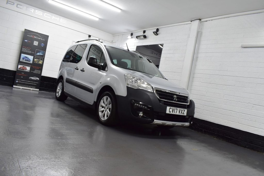 Used Peugeot Partner Tepee 2017 for sale - 76709949: Photo 6