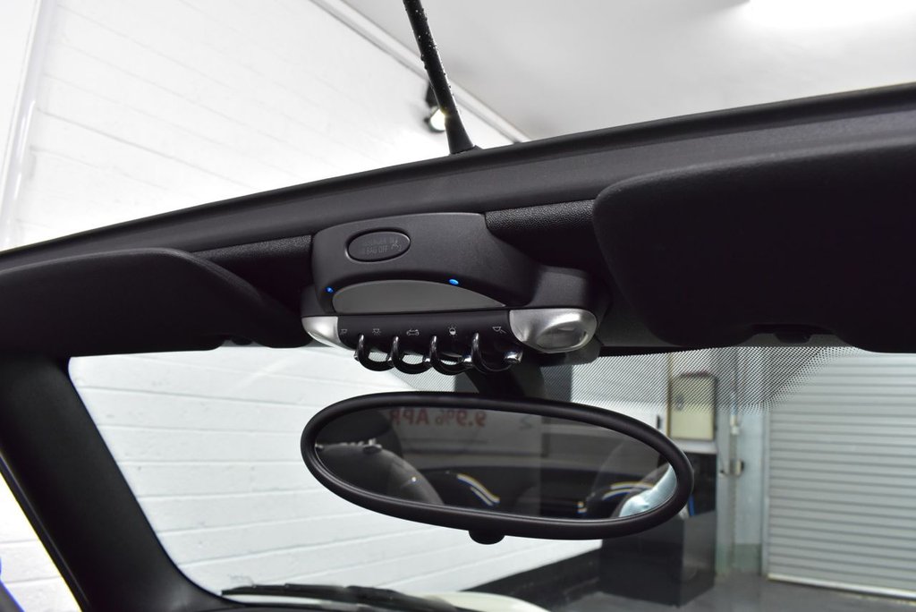 Used MINI Convertible 2012 for sale - 76709953: Photo 24