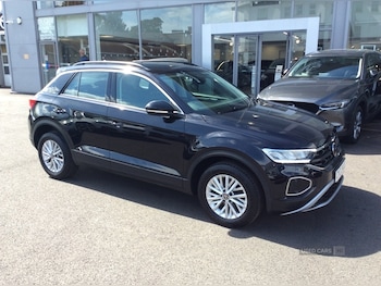 Used Volkswagen T-Roc 2023 for sale - 79509975: Photo