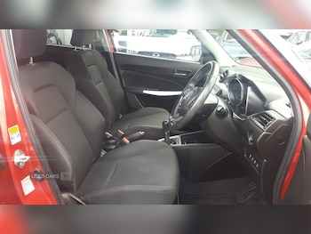Used Suzuki Swift 2018 for sale - 75540648: Photo