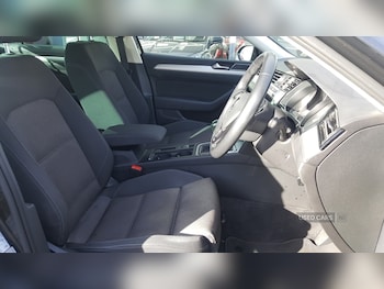 Used Volkswagen Passat 2018 for sale - 77799613: Photo