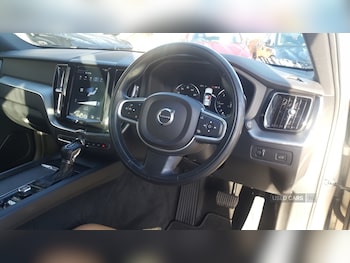Used Volvo XC60 2018 for sale - 76433501: Photo
