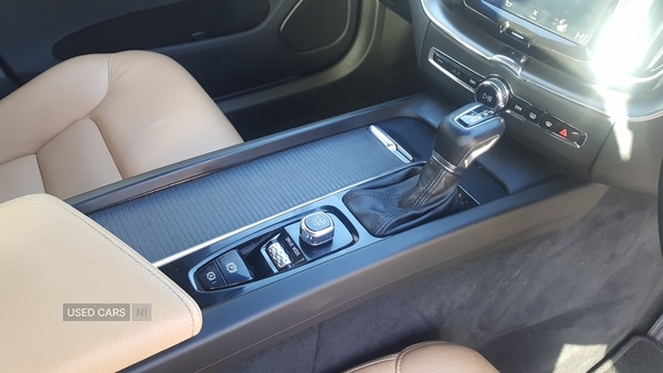 Used Volvo XC60 2018 for sale - 76433501: Photo 5