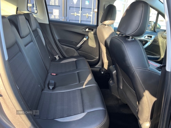 Used Peugeot 2008 2015 for sale - 76772449: Photo 10