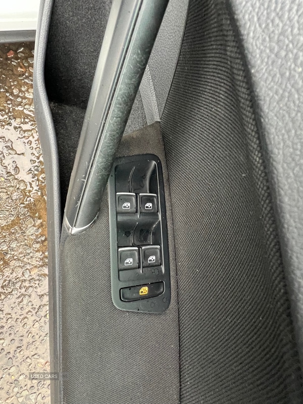 Used Volkswagen Golf 2017 for sale - 77538870: Photo 13