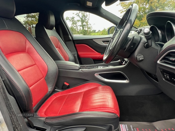 Used Jaguar F-Pace 2016 for sale - 76248137: Photo 11
