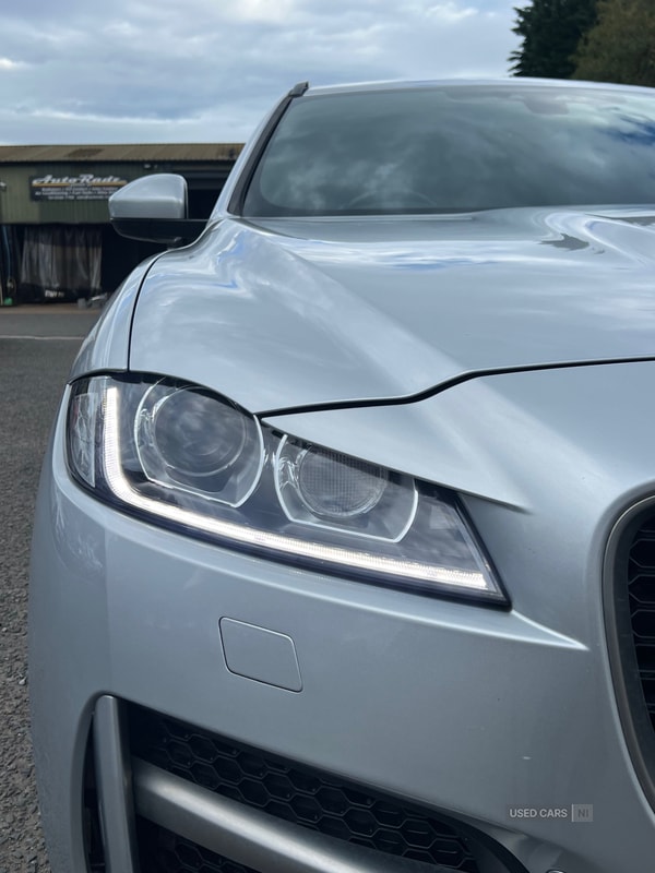 Used Jaguar F-Pace 2016 for sale - 76248137: Photo 8