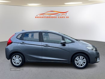 Used Honda Jazz 2017 for sale - 76032971: Photo