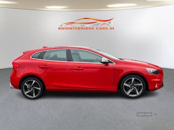Used Volvo V40 2016 for sale - 79821925: Photo