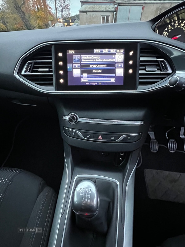 Used Peugeot 308 2016 for sale - 76486291: Photo 14