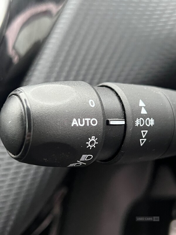 Used Peugeot 208 2018 for sale - 76248136: Photo 15