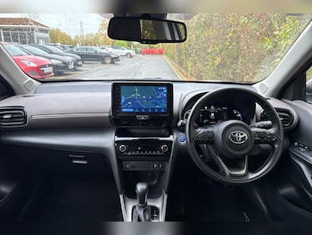 Used Toyota Yaris Cross 2023 for sale - 76676324: Photo