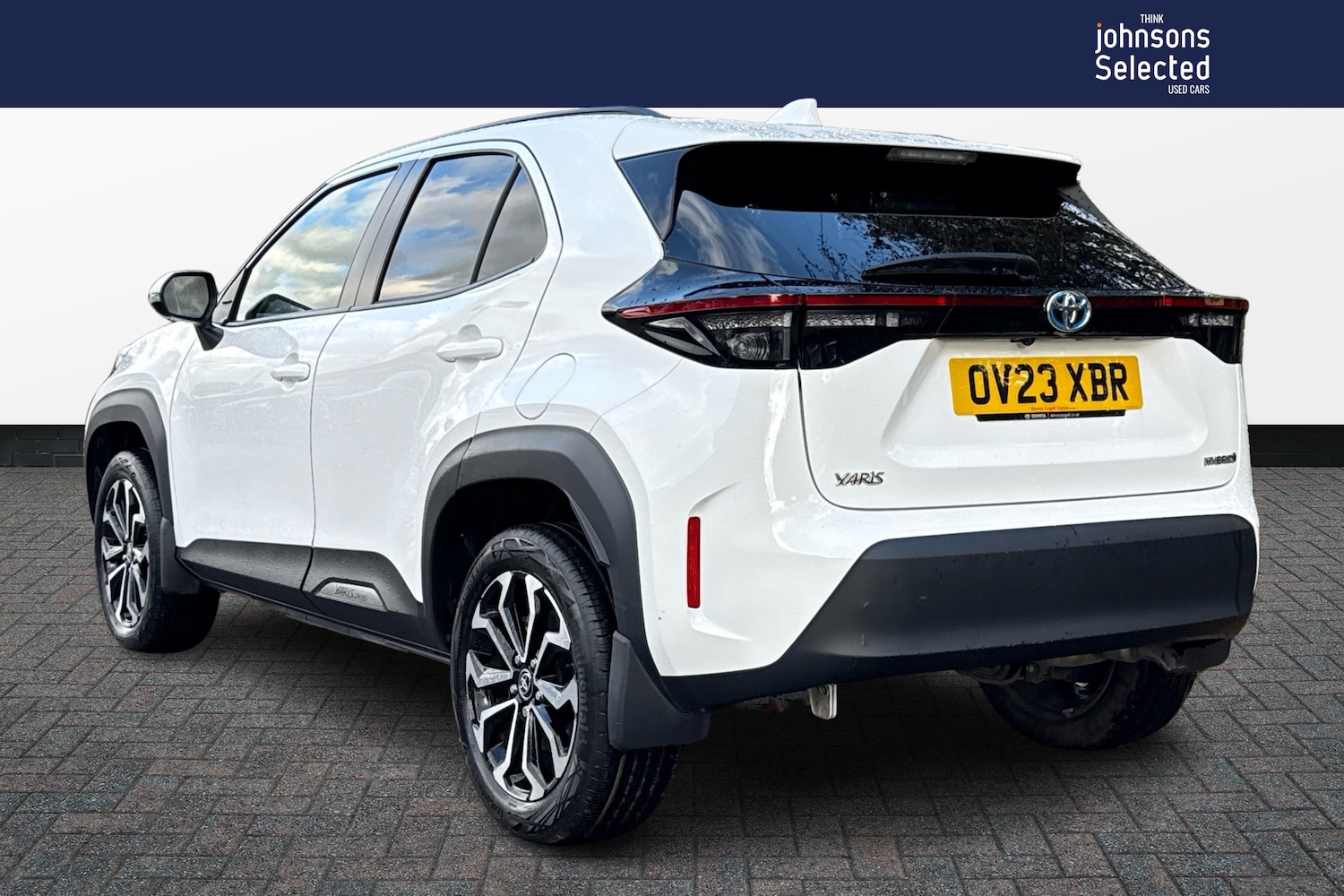 Used Toyota Yaris Cross 2023 for sale - 76676068: Photo 2