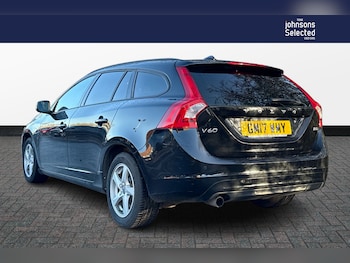 Used Volvo V60 2017 for sale - 77231771: Photo