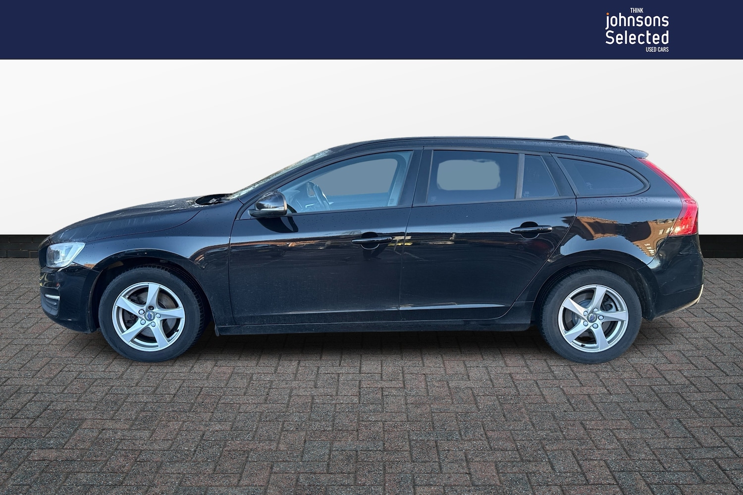 Used Volvo V60 2017 for sale - 77231771: Photo 9