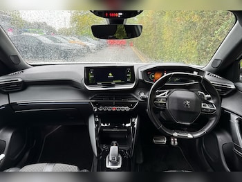 Used Peugeot 2008 2020 for sale - 76680964: Photo