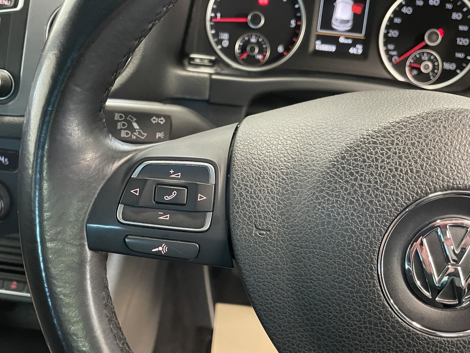 Used Volkswagen Tiguan 2015 for sale - 76751872: Photo 13