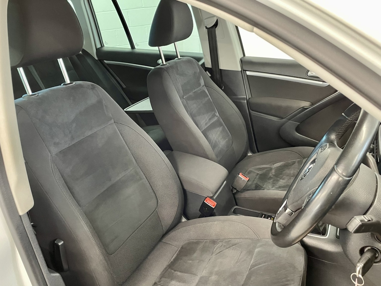 Used Volkswagen Tiguan 2015 for sale - 76751872: Photo 9