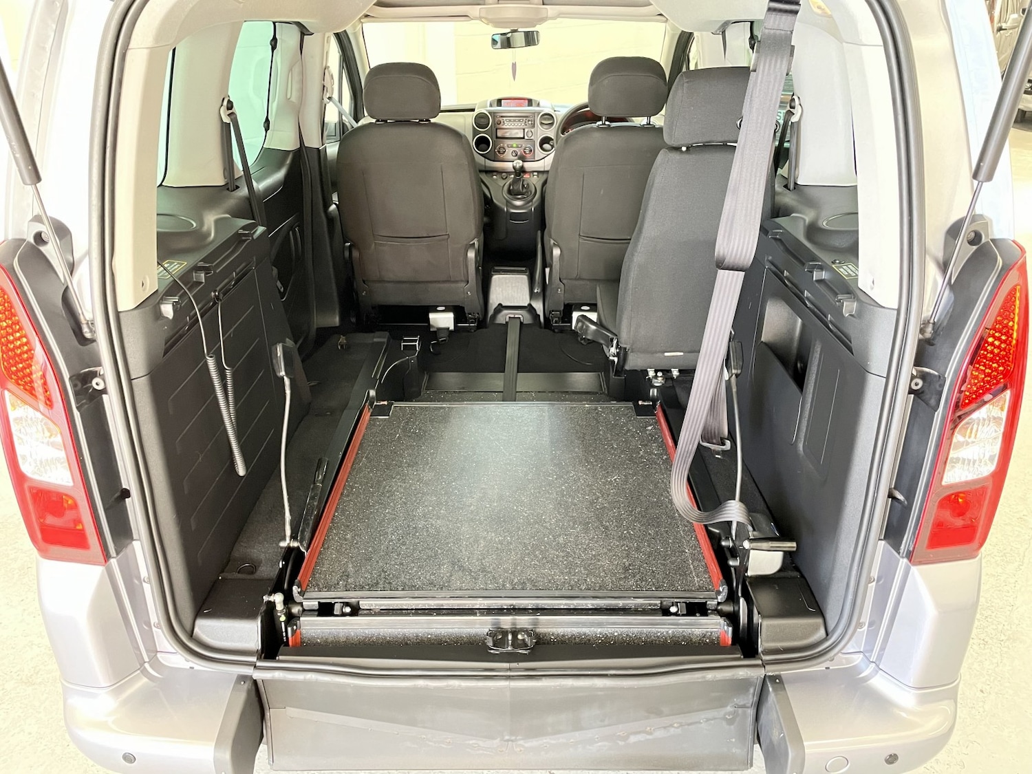 Used Peugeot Partner 2018 for sale - 76358192: Photo 19