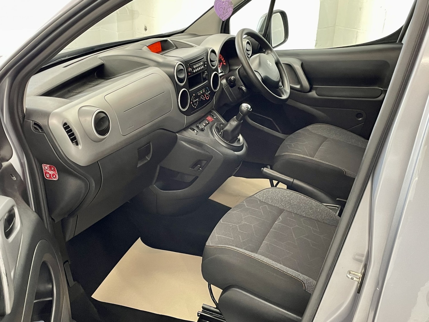 Used Peugeot Partner 2018 for sale - 76358192: Photo 21