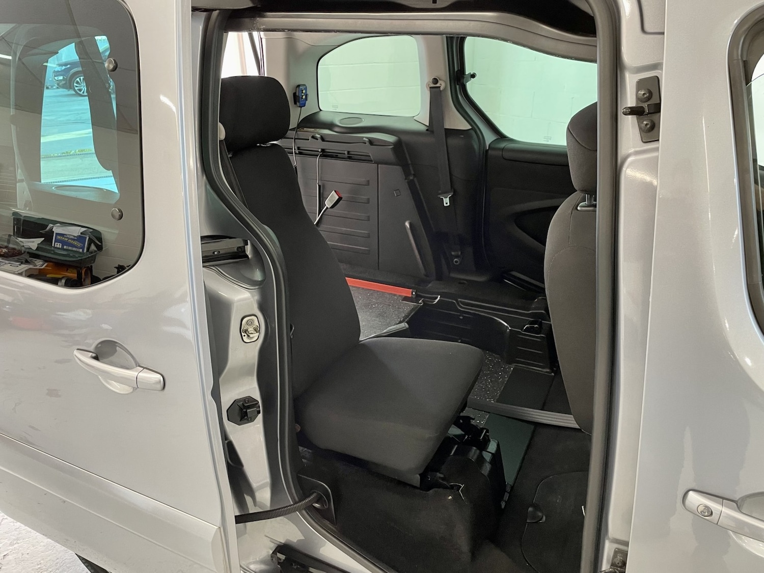 Used Peugeot Partner 2018 for sale - 76358192: Photo 23