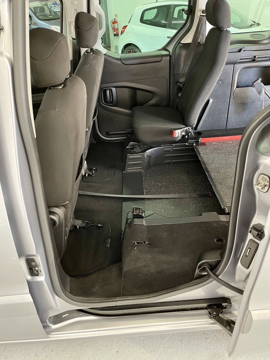 Used Peugeot Partner 2018 for sale - 76358192: Photo 25