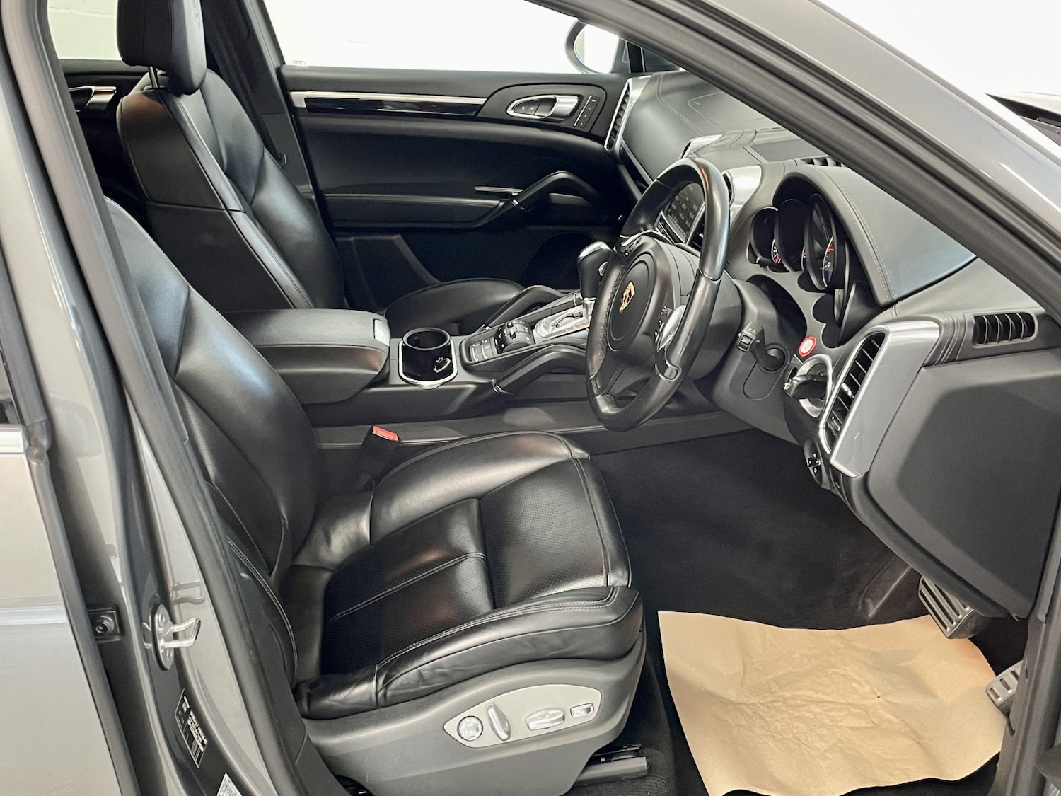 Used Porsche Cayenne 2014 for sale - 76446047: Photo 20