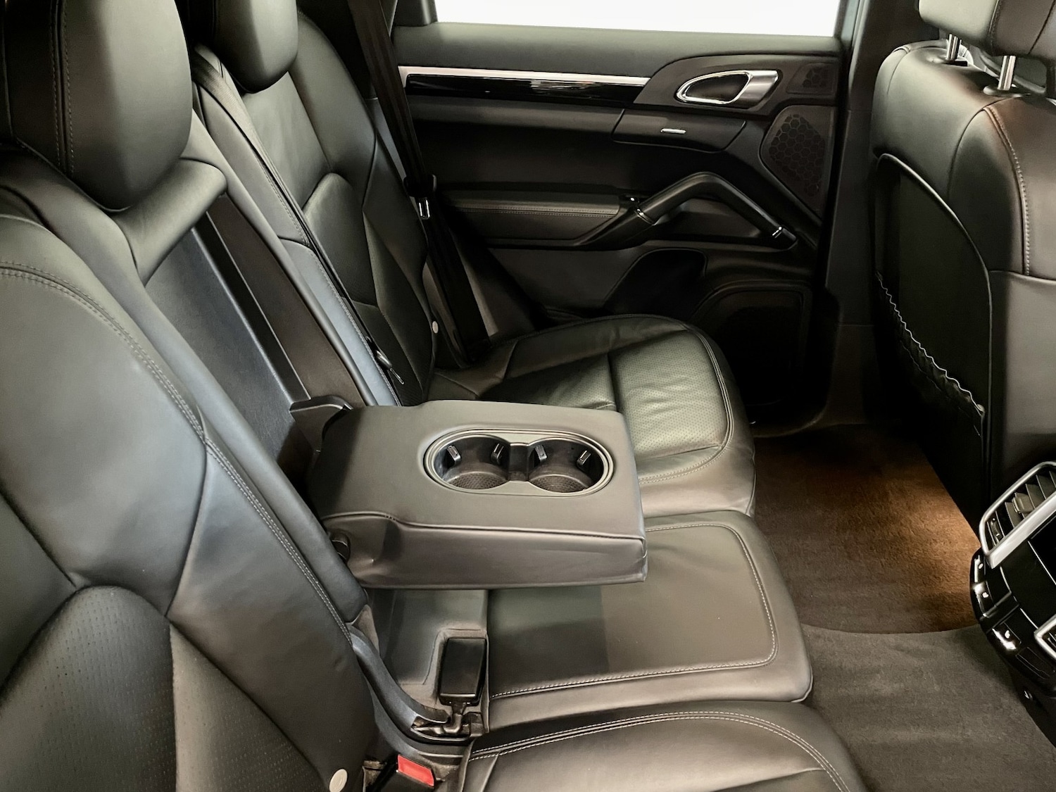 Used Porsche Cayenne 2014 for sale - 76446047: Photo 26