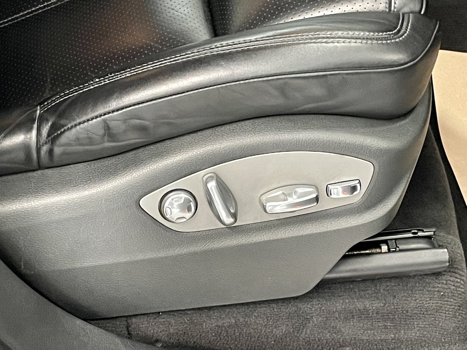 Used Porsche Cayenne 2014 for sale - 76446047: Photo 29