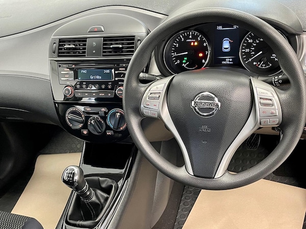 Used Nissan Pulsar 2014 for sale - 76312315: Photo 13