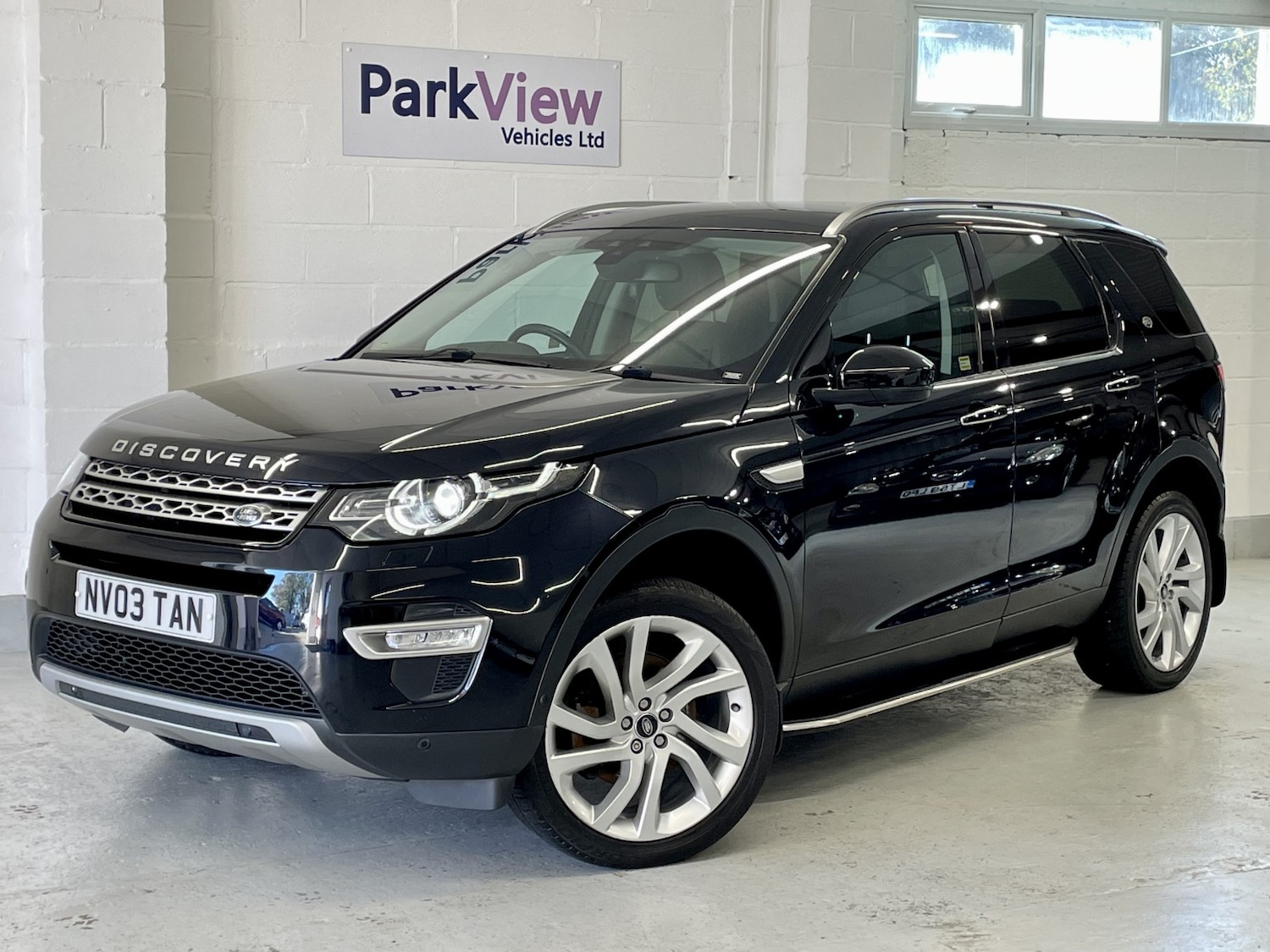 Used Land Rover Discovery Sport 2016 for sale - 76794115: Photo 1