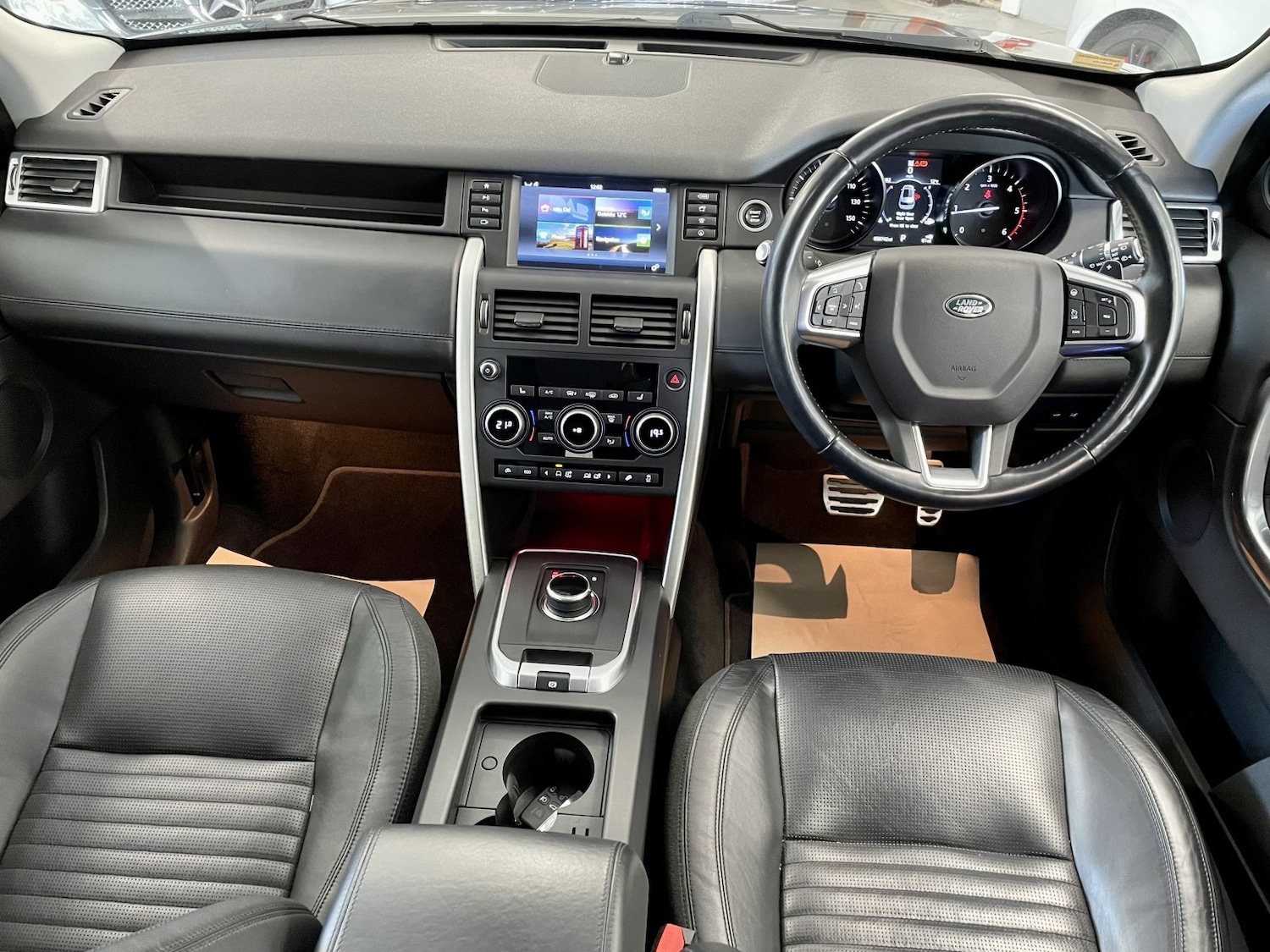 Used Land Rover Discovery Sport 2016 for sale - 76794115: Photo 10