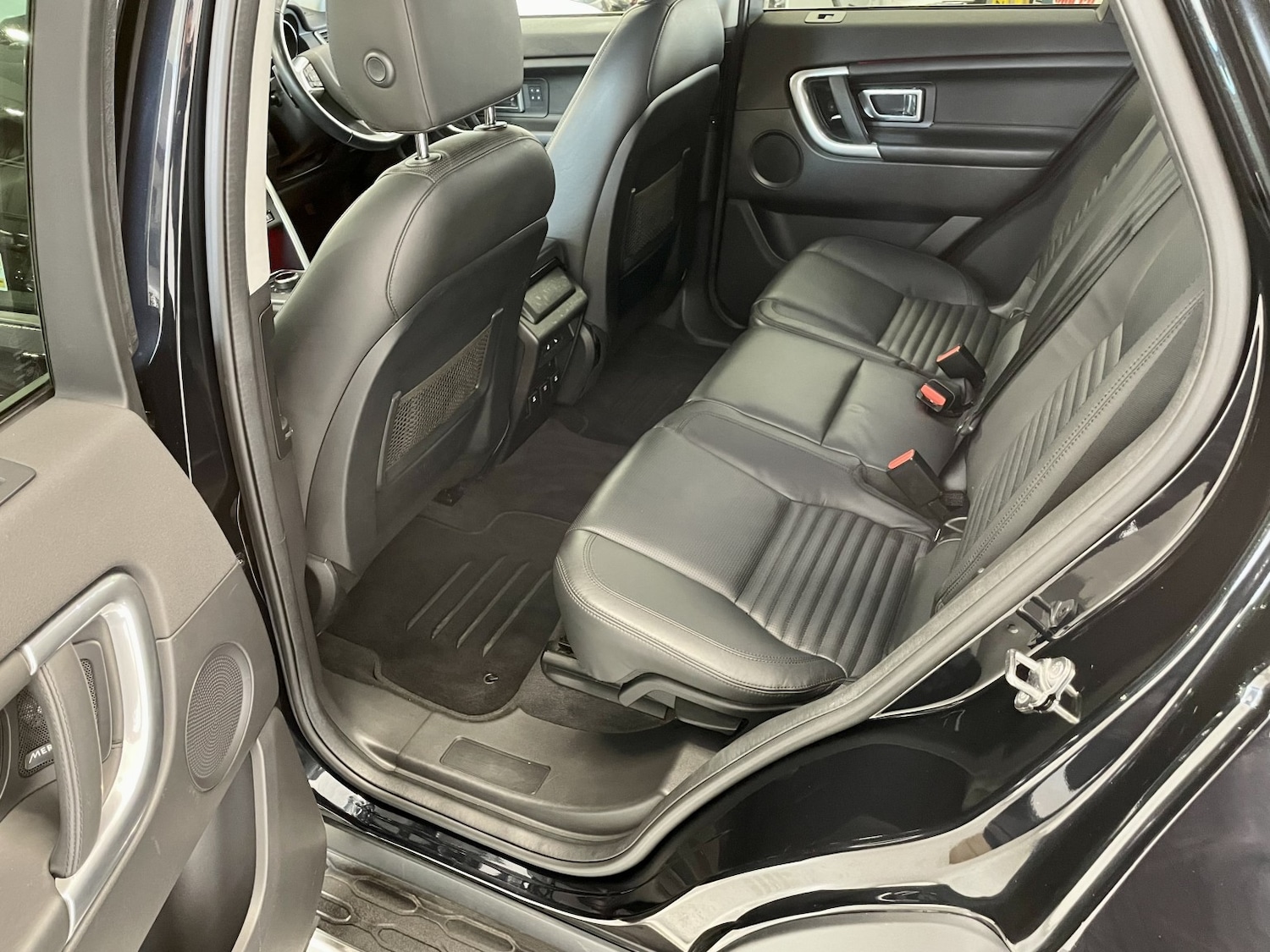 Used Land Rover Discovery Sport 2016 for sale - 76794115: Photo 16