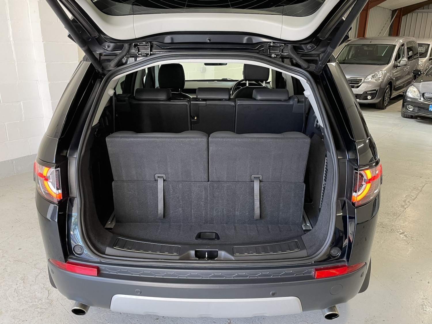 Used Land Rover Discovery Sport 2016 for sale - 76794115: Photo 21