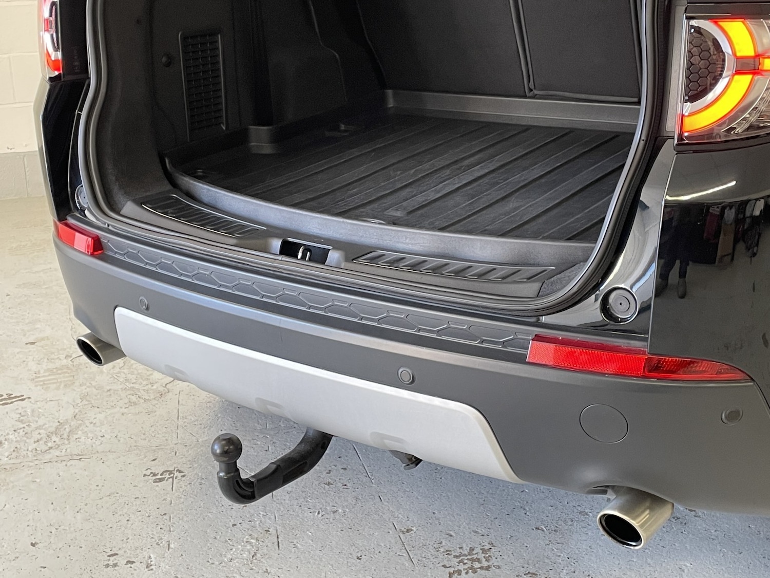 Used Land Rover Discovery Sport 2016 for sale - 76794115: Photo 24