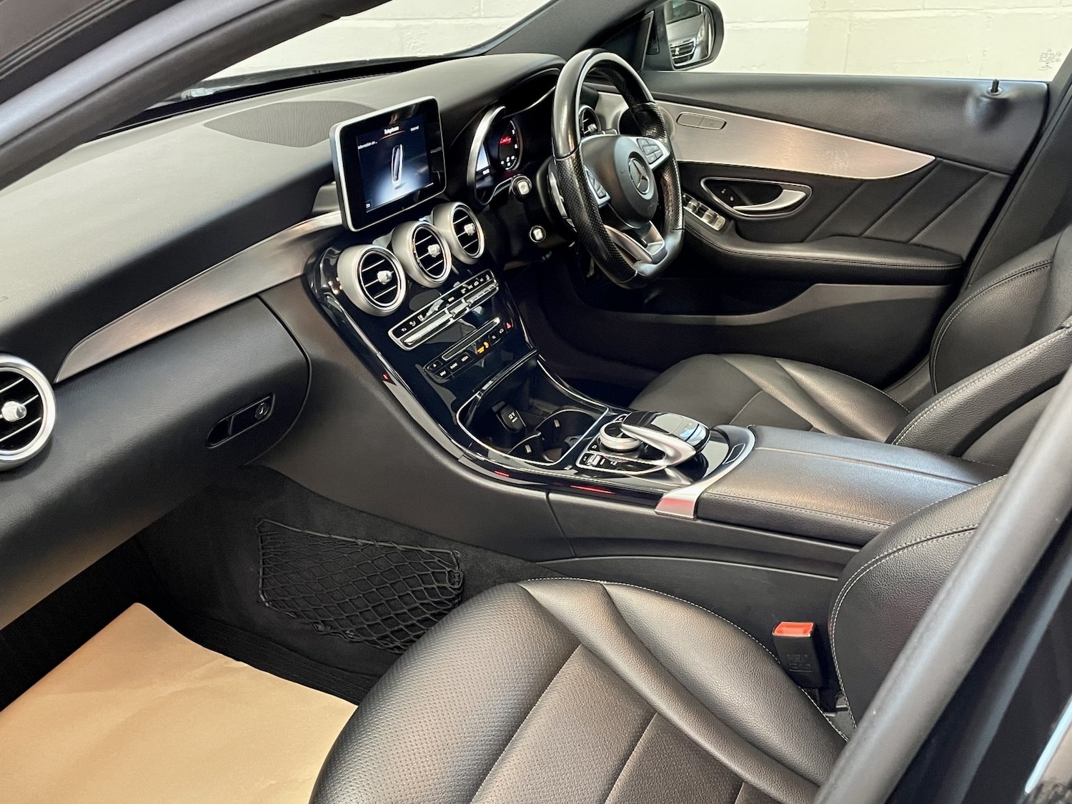 Used Mercedes-Benz C Class 2014 for sale - 76751795: Photo 15