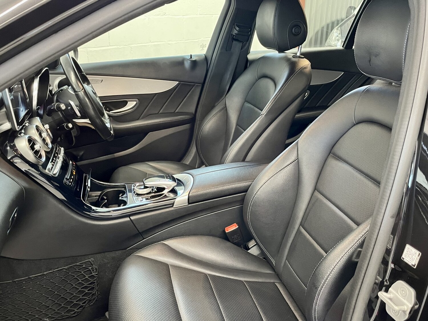 Used Mercedes-Benz C Class 2014 for sale - 76751795: Photo 16